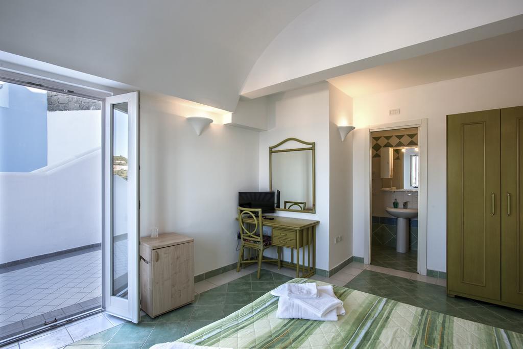 Hotel Villaggio Dei Pescatori Πόντσα Εξωτερικό φωτογραφία