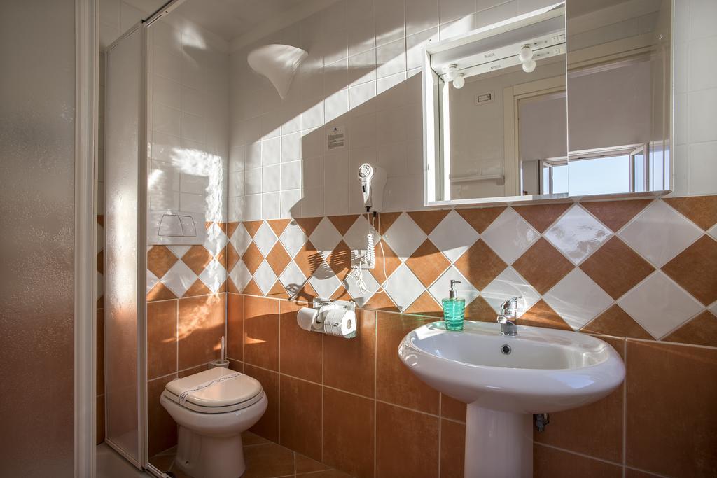 Hotel Villaggio Dei Pescatori Πόντσα Εξωτερικό φωτογραφία