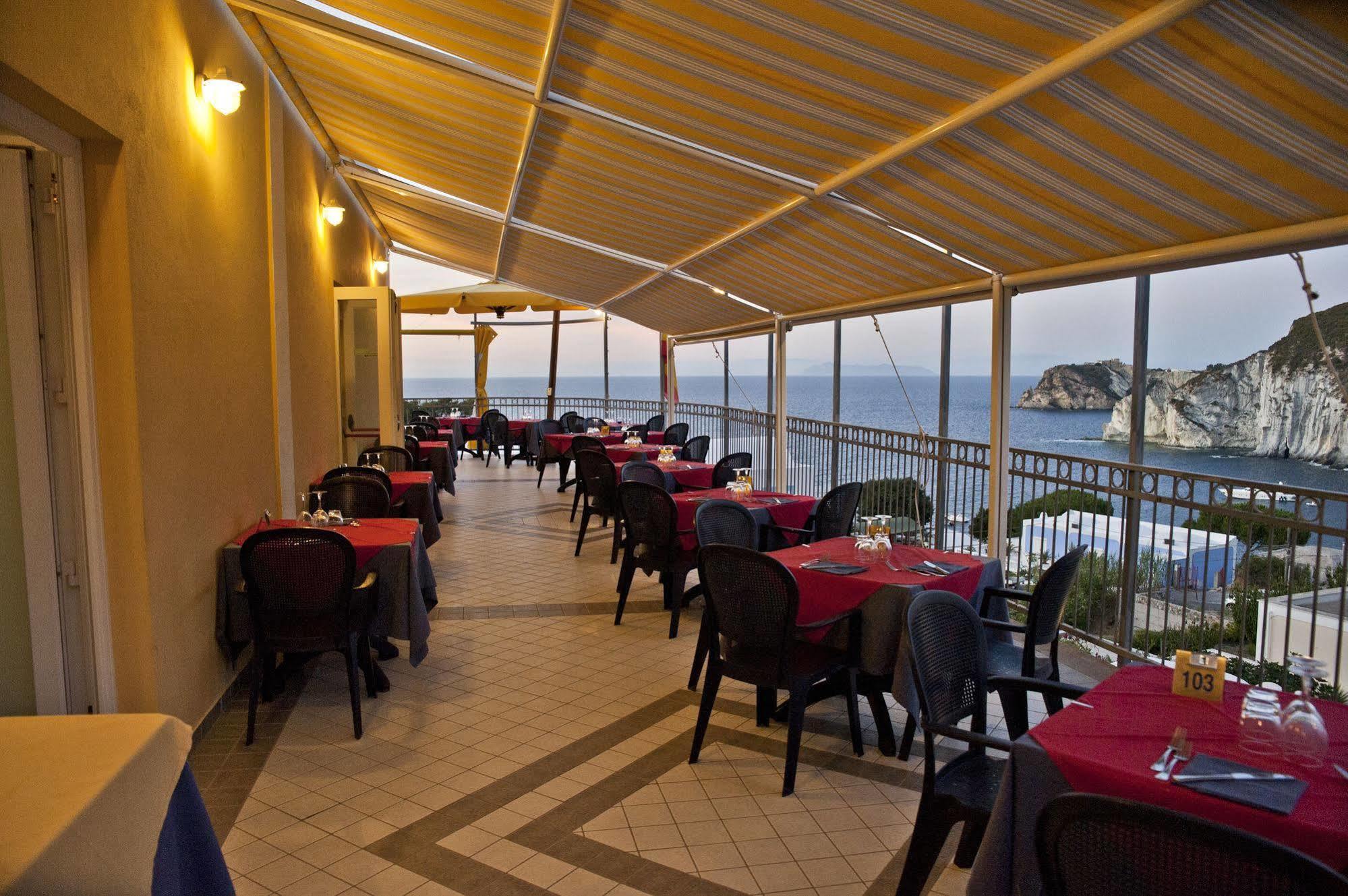 Hotel Villaggio Dei Pescatori Πόντσα Εξωτερικό φωτογραφία